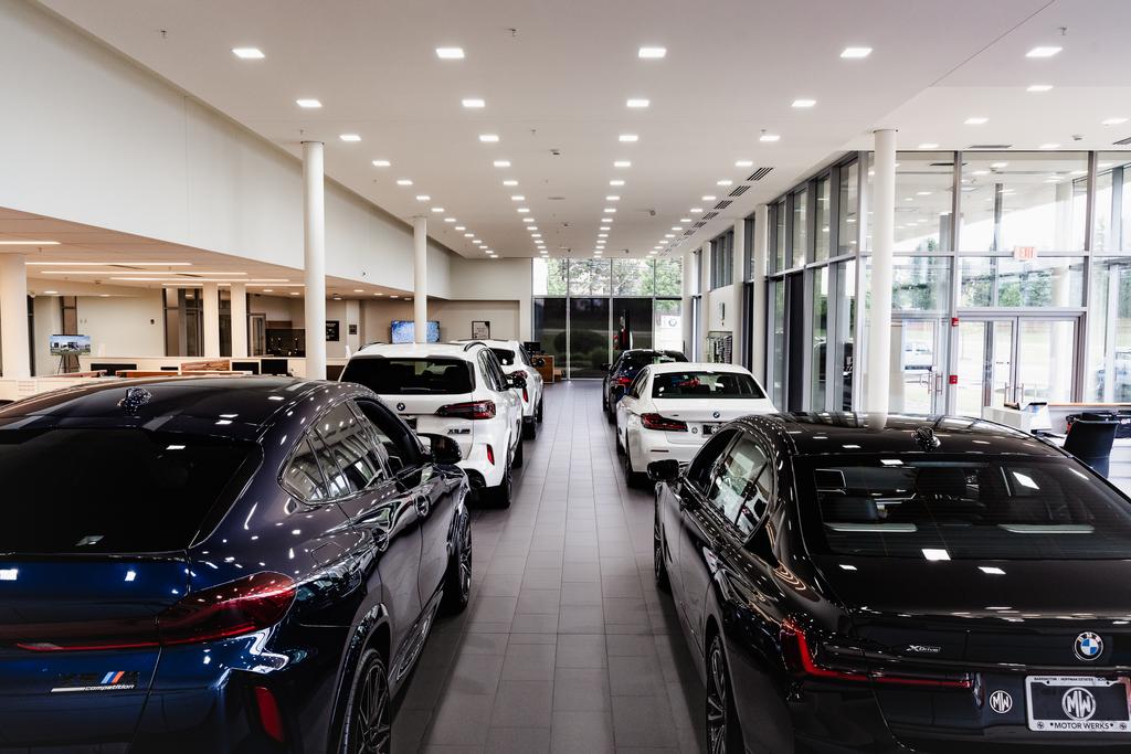 Dealership gallery photo 2
